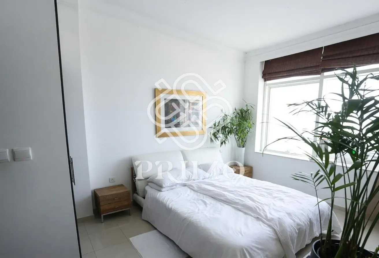 High Floor | Marina View | Vacant September