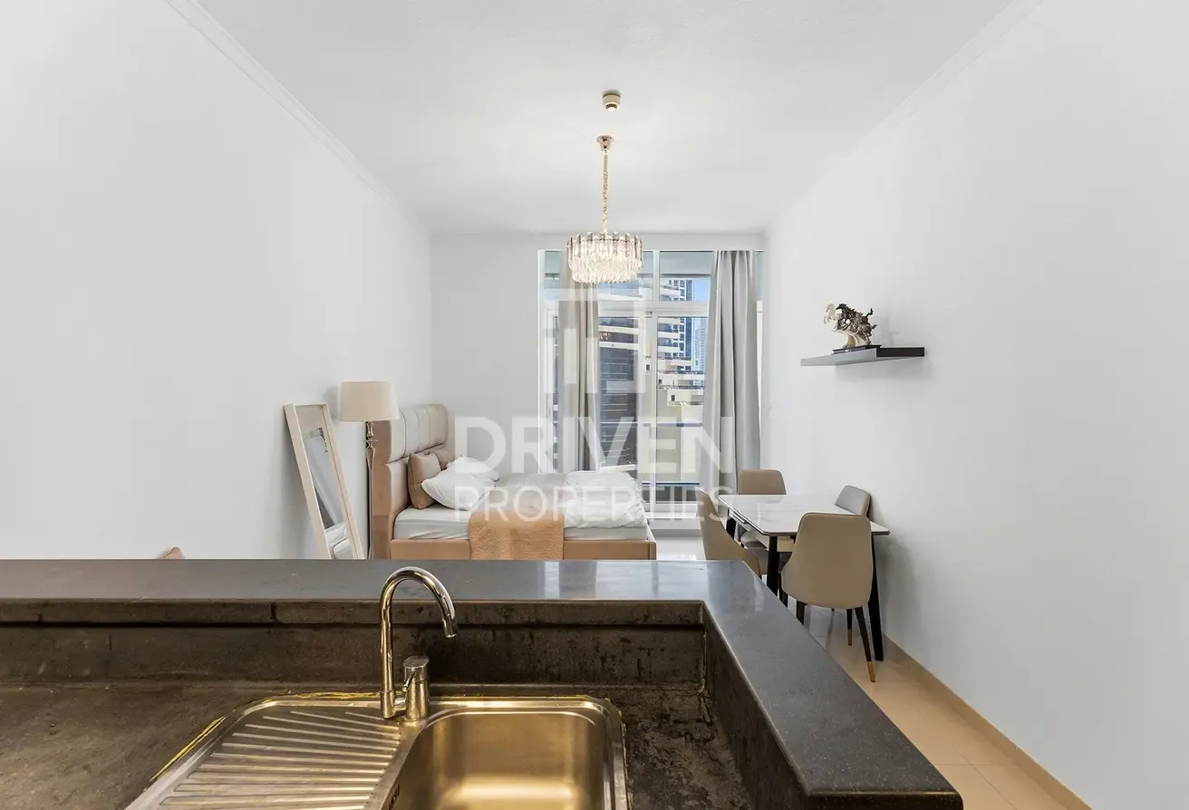 Modern Studio | Easy Beach Access | Renovated