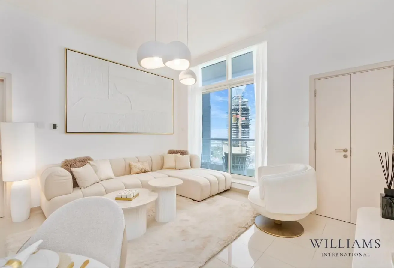 MID FLOOR| VACANT | HARBOUR VIEW