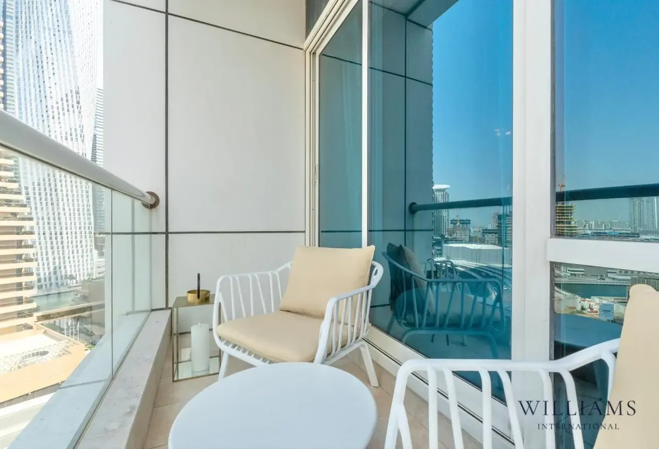 MID FLOOR| VACANT | HARBOUR VIEW