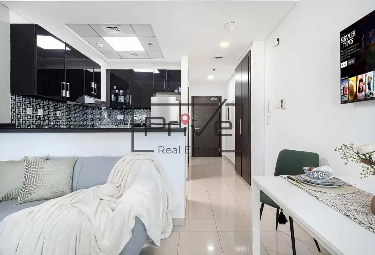 Newly Furnished | High Floor l Vacant