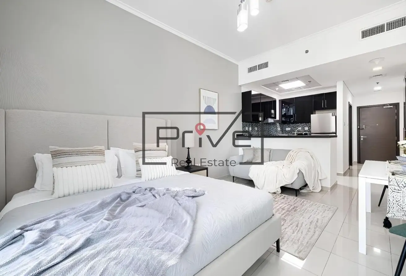 Newly Furnished | High Floor l Vacant