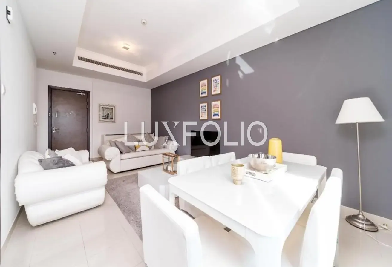 2 Bedroom | High Floor | Vacant Now!