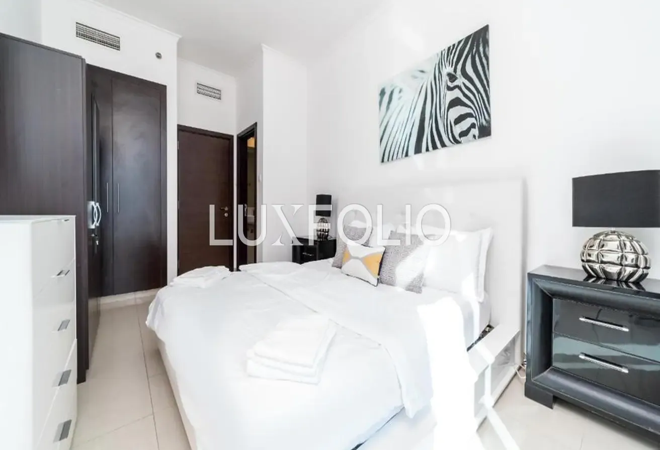 2 Bedroom | High Floor | Vacant Now!