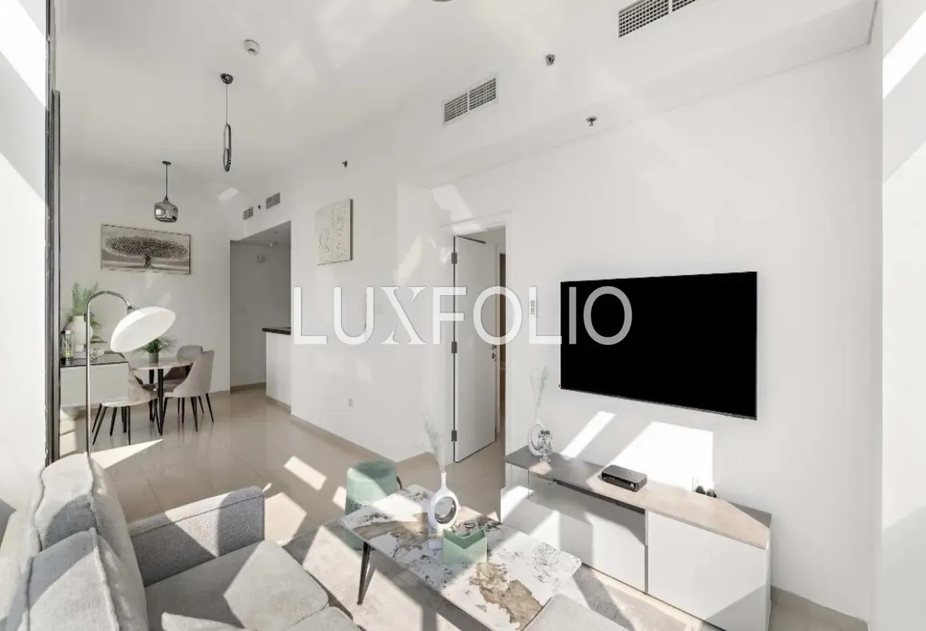 FULL SEA VIEW | BRIGHT | SPACIOUS!