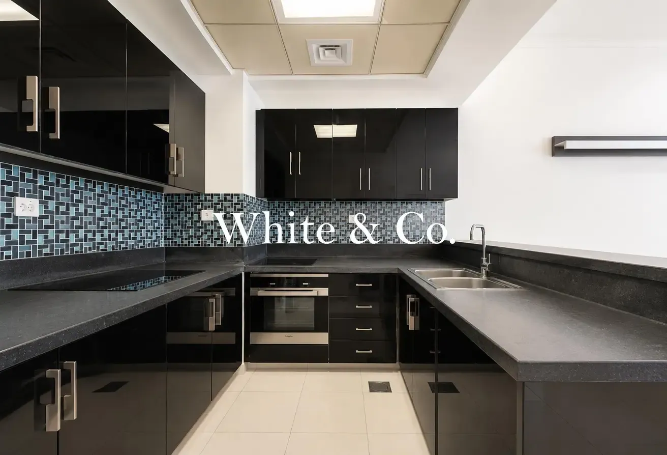 Vacant | Stunning Sea View | Furnished