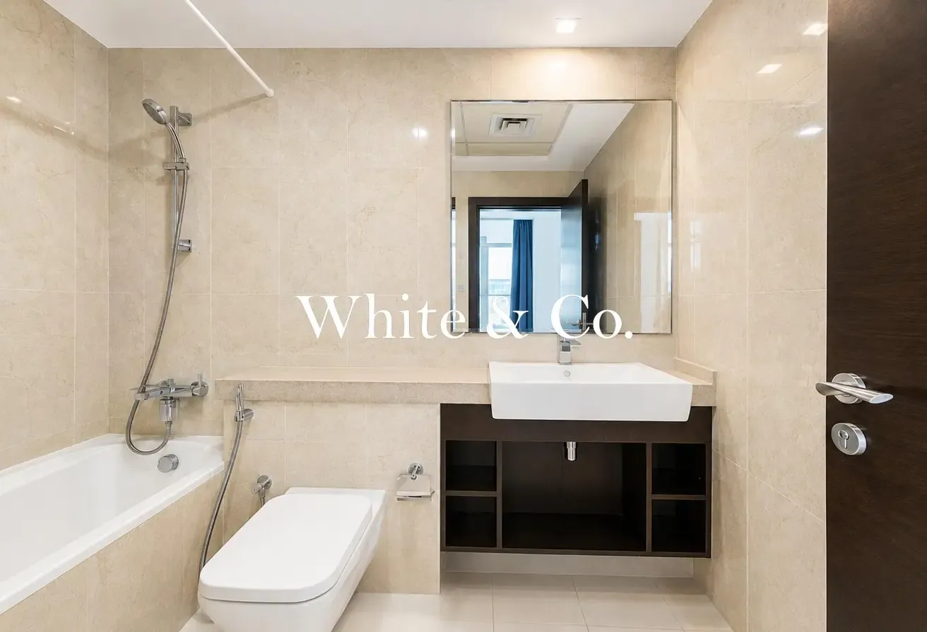 Vacant | Stunning Sea View | Furnished