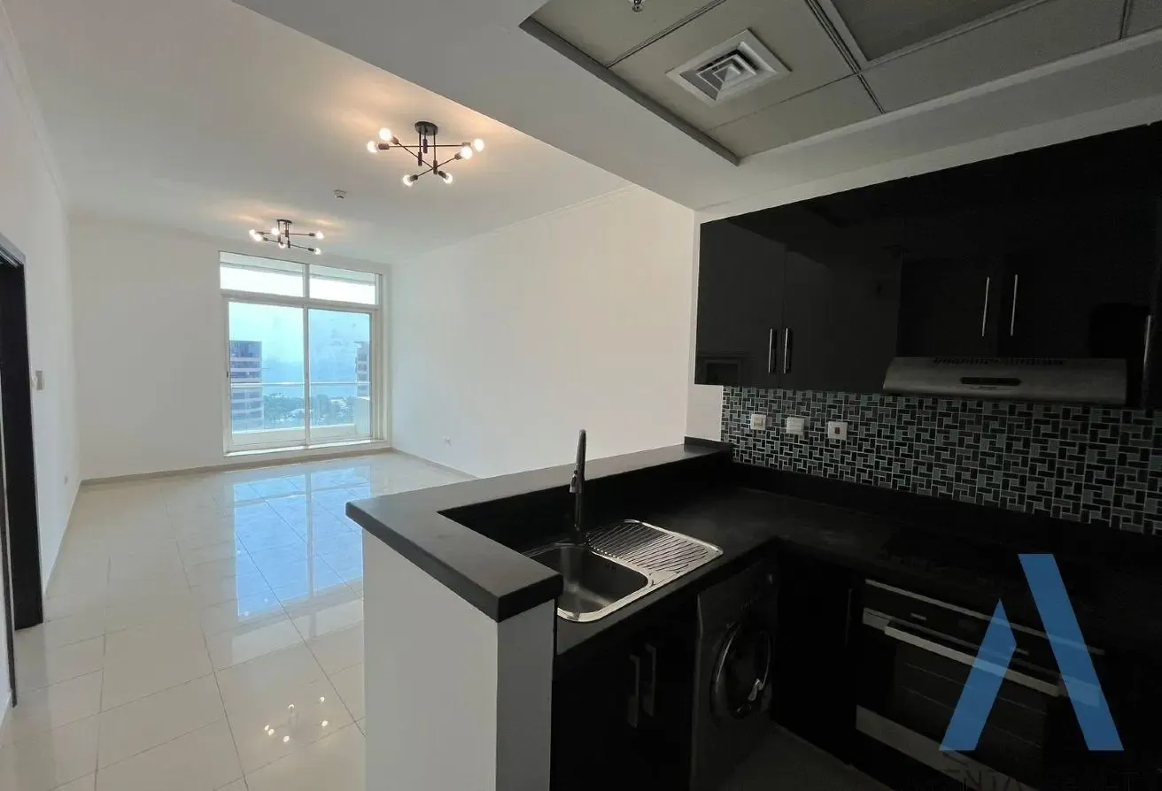 Vacant | Unfurnished | Sea View