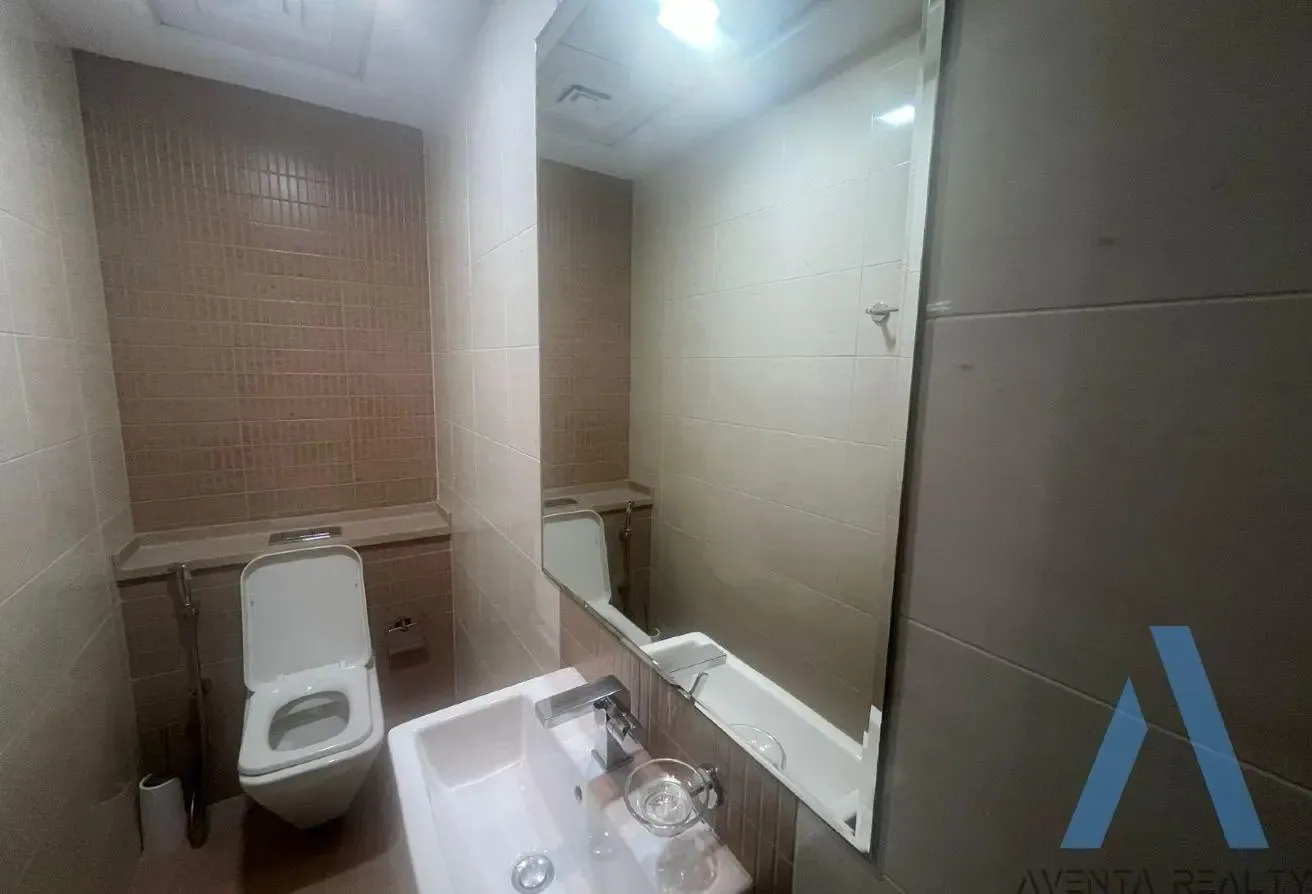 Vacant | Unfurnished | Sea View