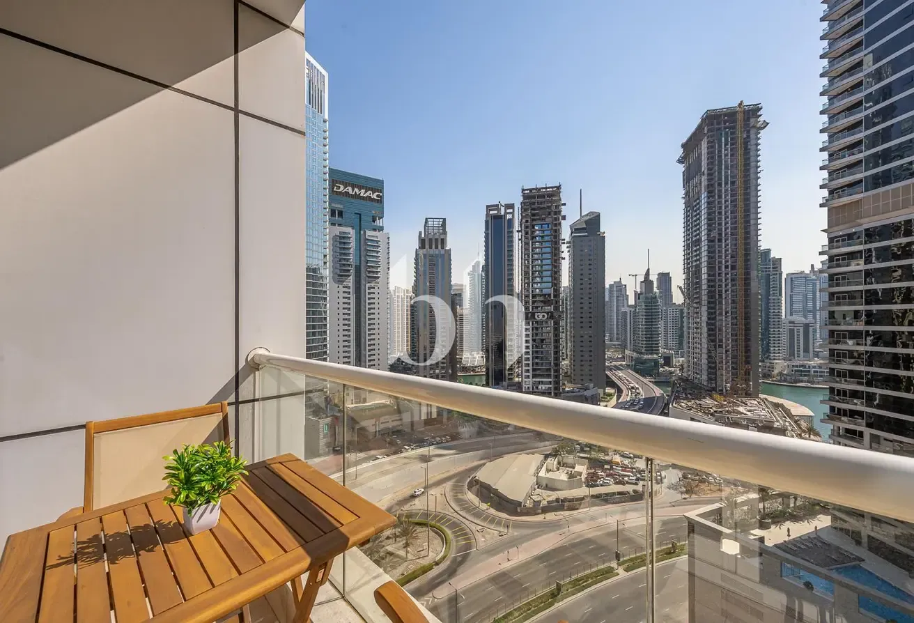 Vastu | Upgrades | Ain Dubai view | Airbnb Perfect