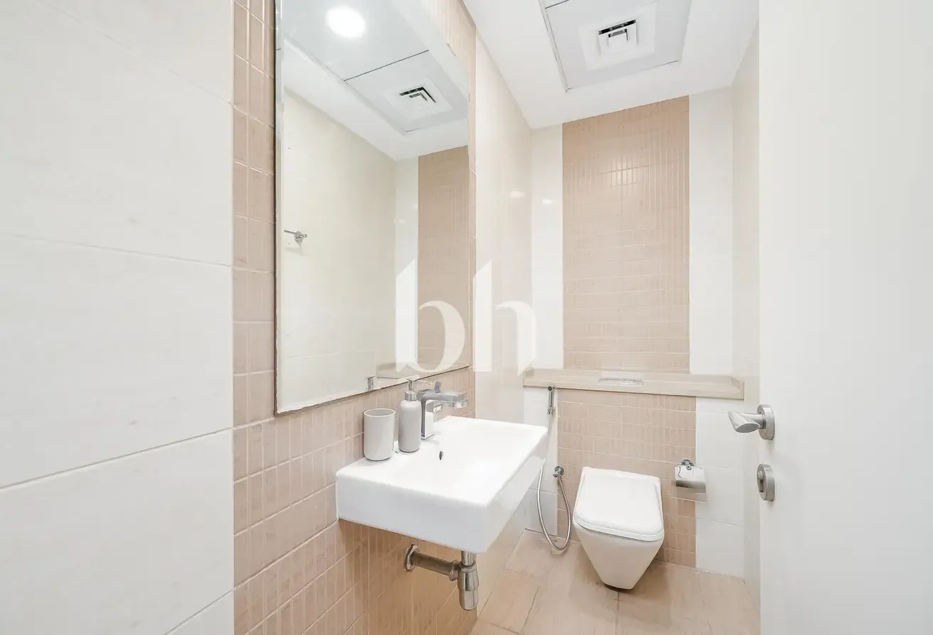 Vastu | Upgrades | Ain Dubai view | Airbnb Perfect