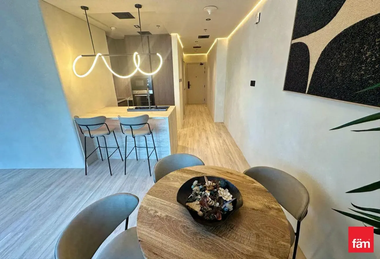 Sea View| Luxurious Upgrade| Fully Furnished