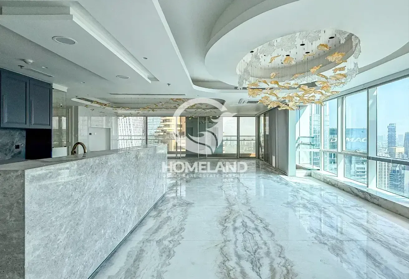 Panoramic Sea-View/ Luxurious / Upgraded Penthouse