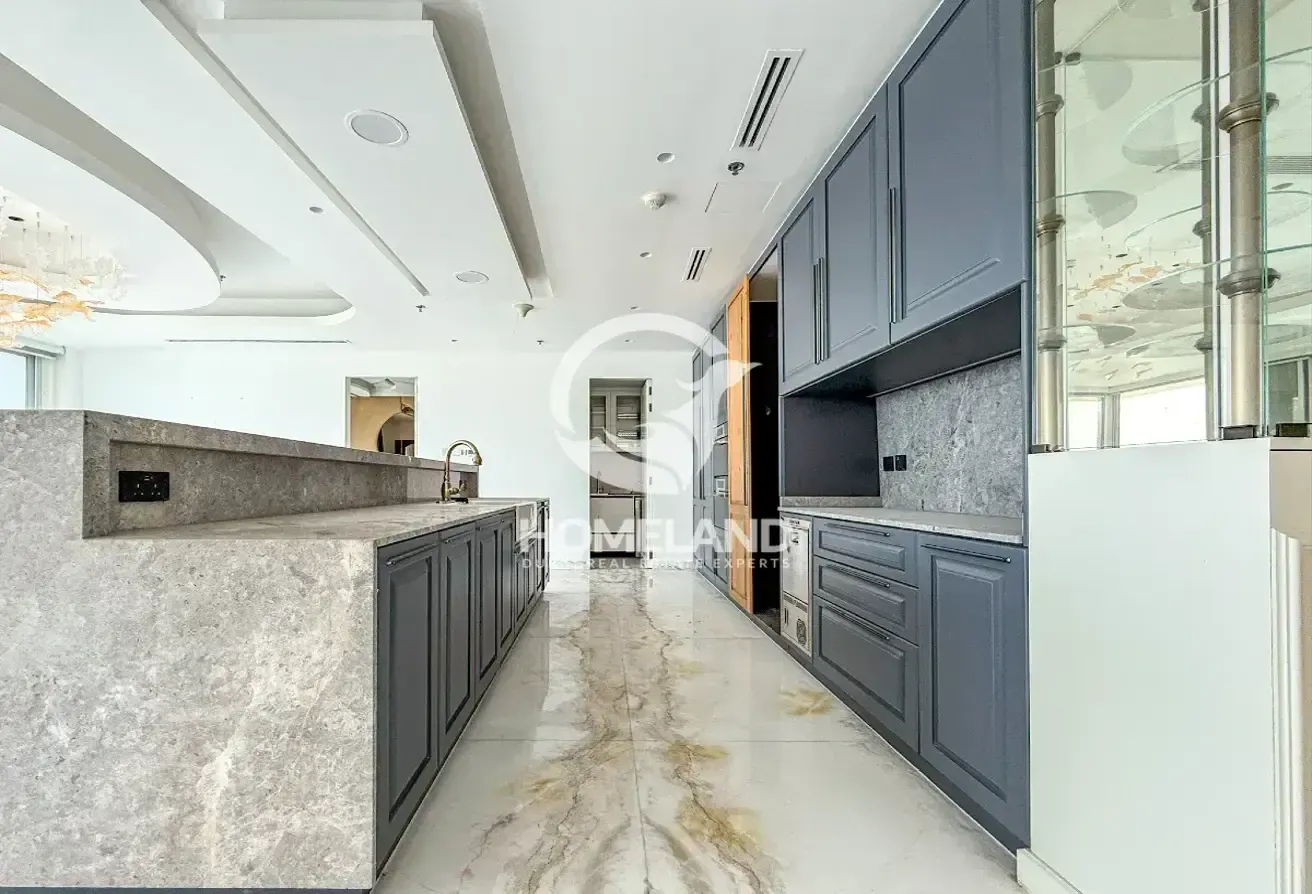 Panoramic Sea-View/ Luxurious / Upgraded Penthouse