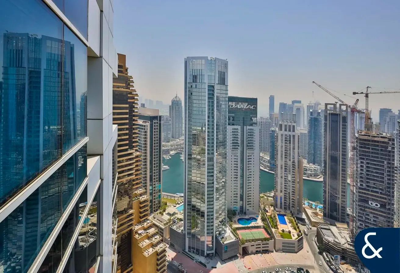 Penthouse | Renovated | 5 Bed | Sea View