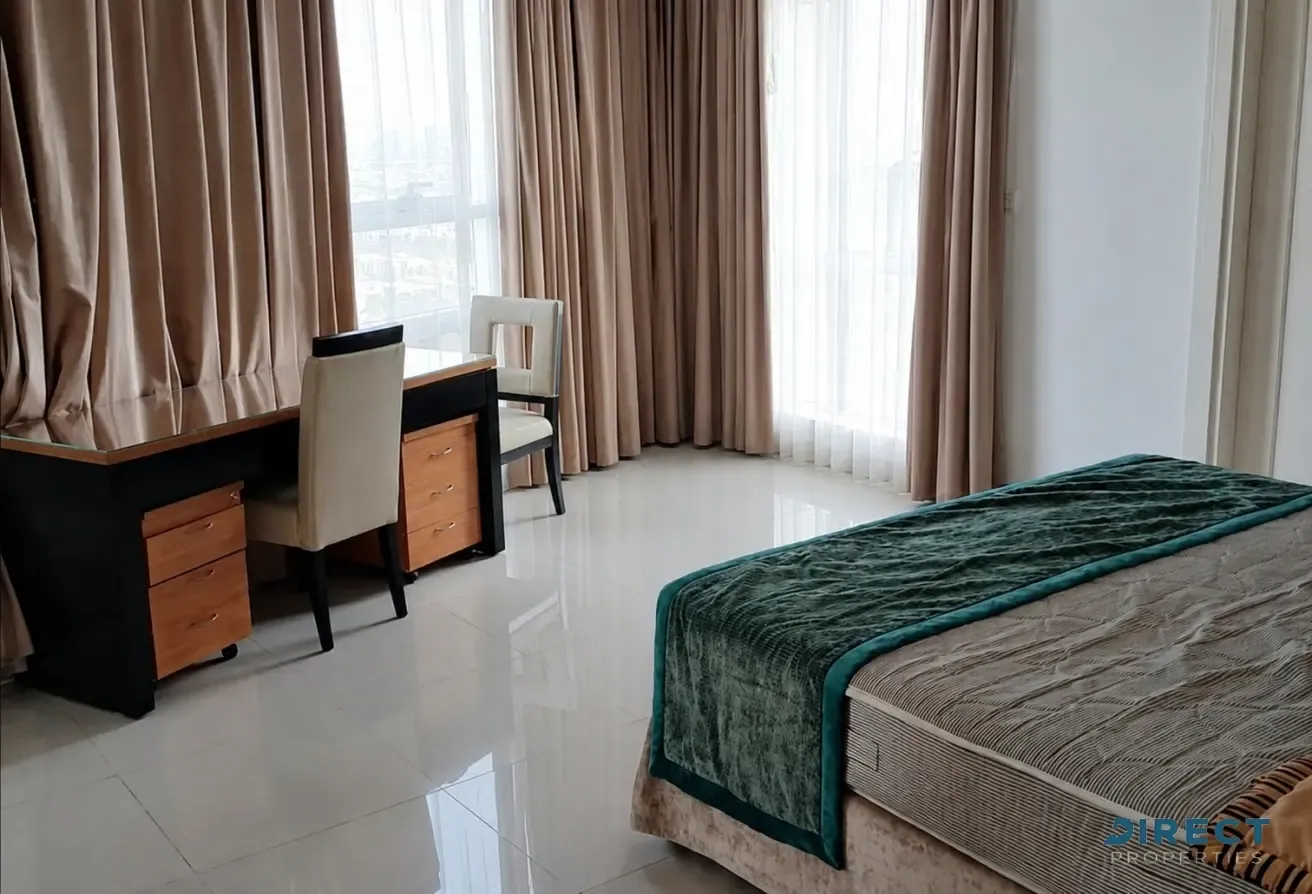 Large Layout | Racetrack Views | Fully Furnished