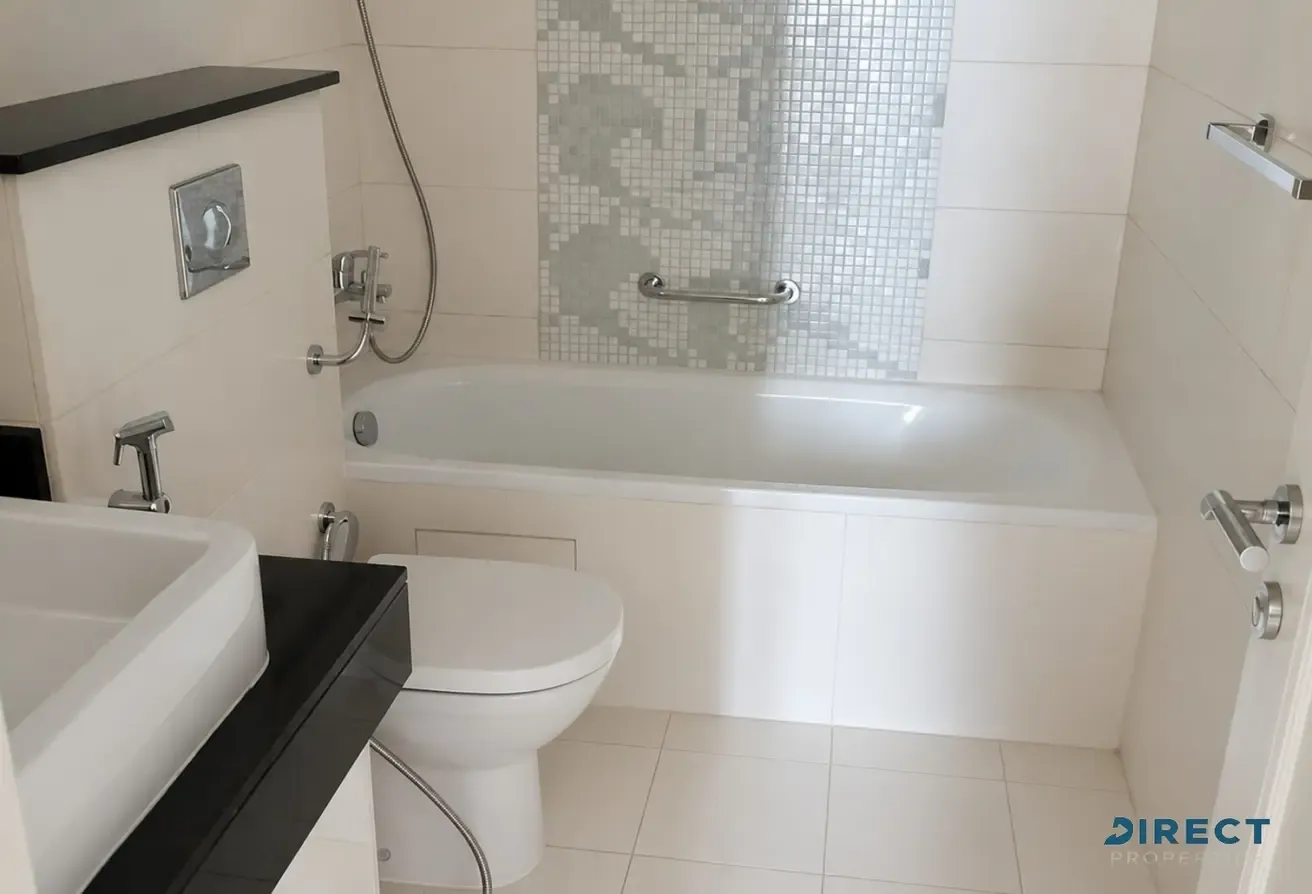 Large Layout | Racetrack Views | Fully Furnished