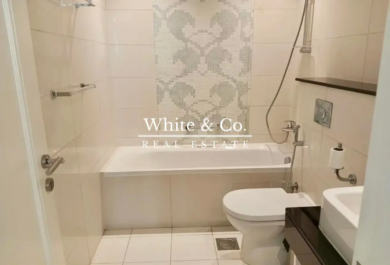 Vacant | Under Market | High Floor | 2BED