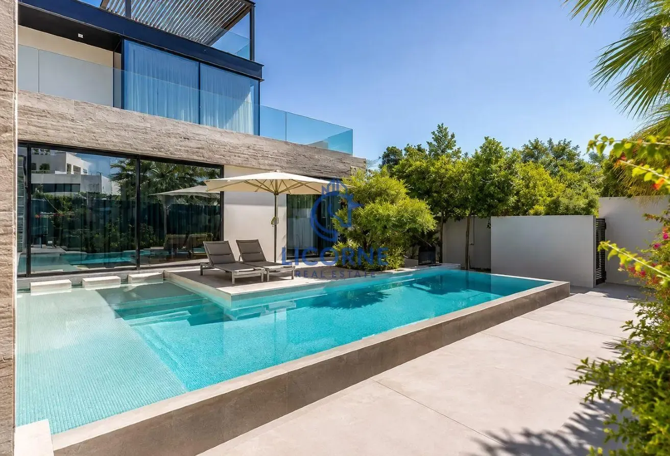 LUXURY VILLA | SPACIOUS LAYOUT | PEARL JUMEIRAH