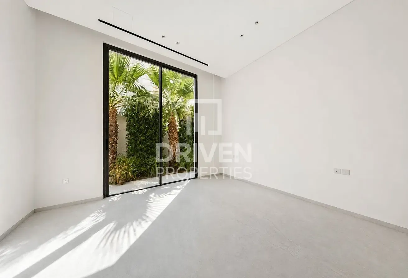 Custom Villa | Large Plot | Multiple Options