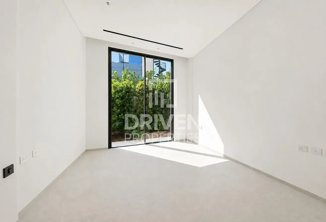 Custom Villa | Large Plot | Multiple Options