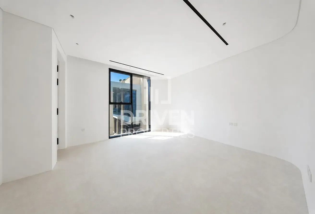 Custom Villa | Large Plot | Multiple Options