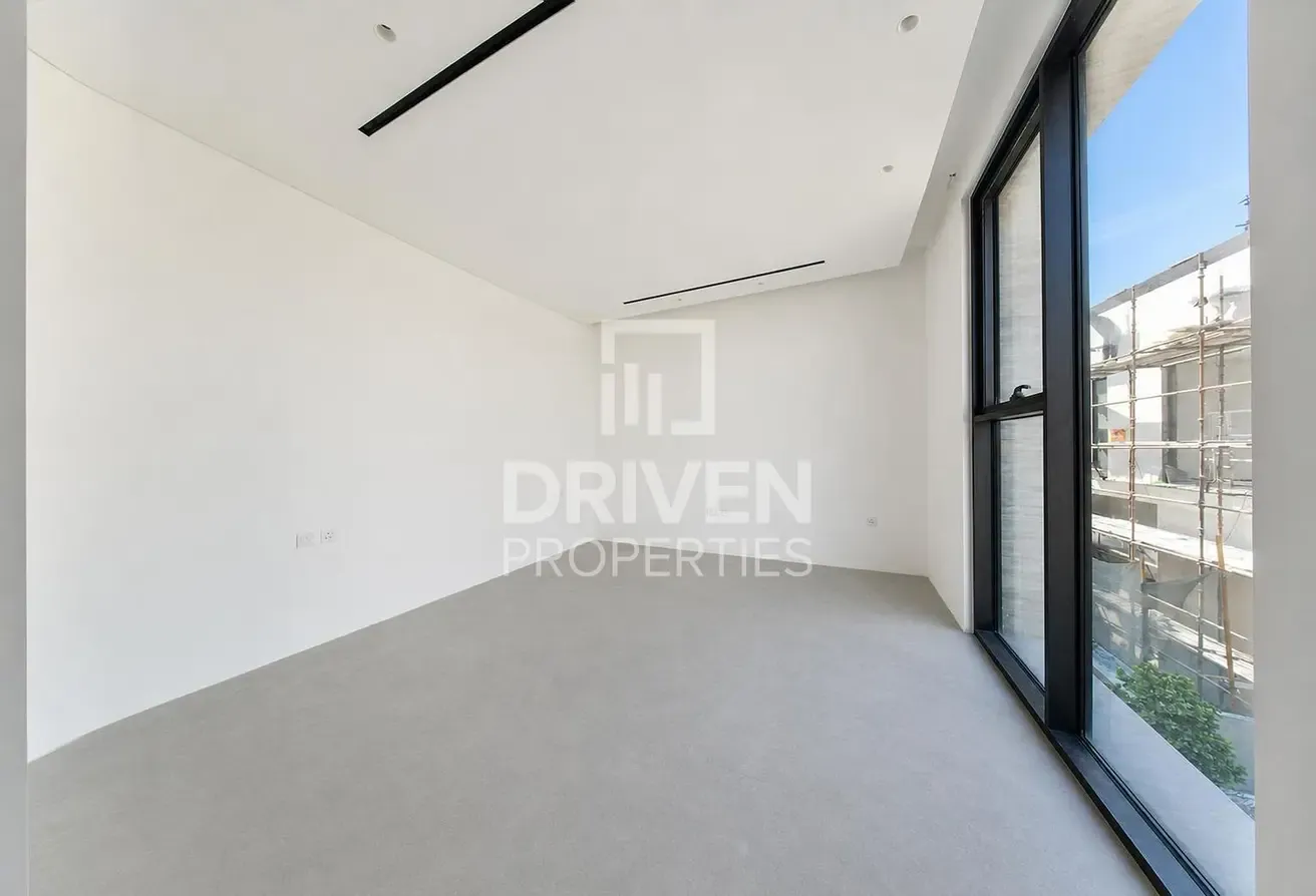 Custom Villa | Large Plot | Multiple Options