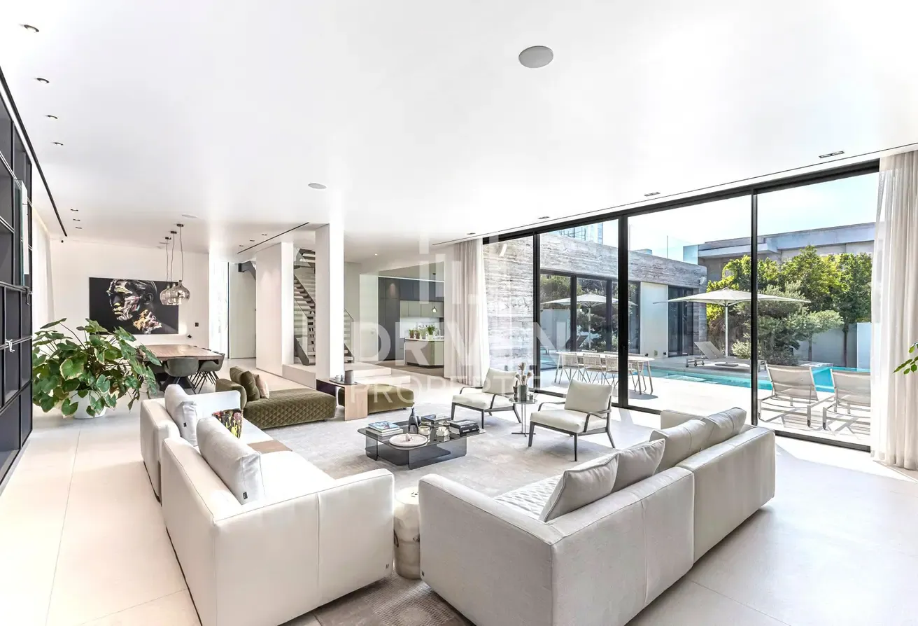Exquisite Luxury Villa | Unique Layout | Spacious