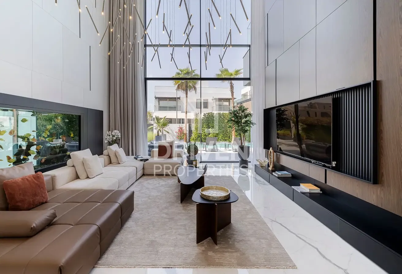 Sophisticated Luxury Living with Skyline Views