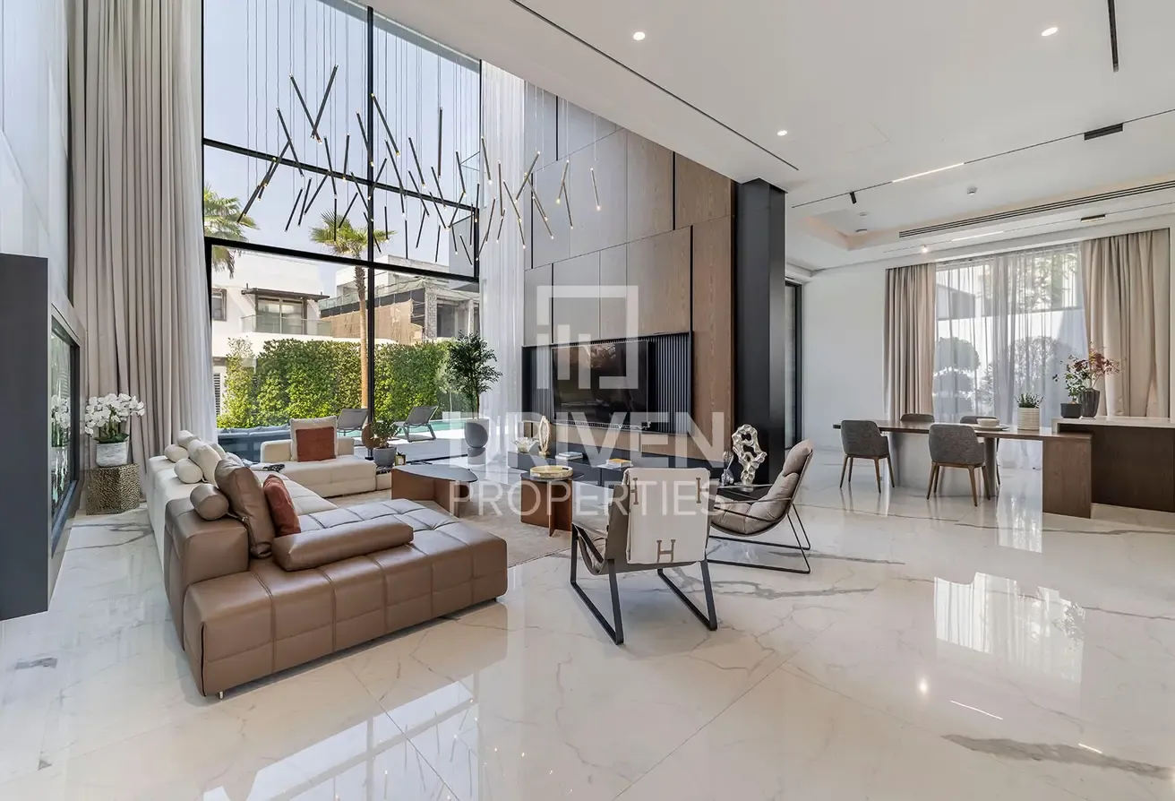 Sophisticated Luxury Living with Skyline Views
