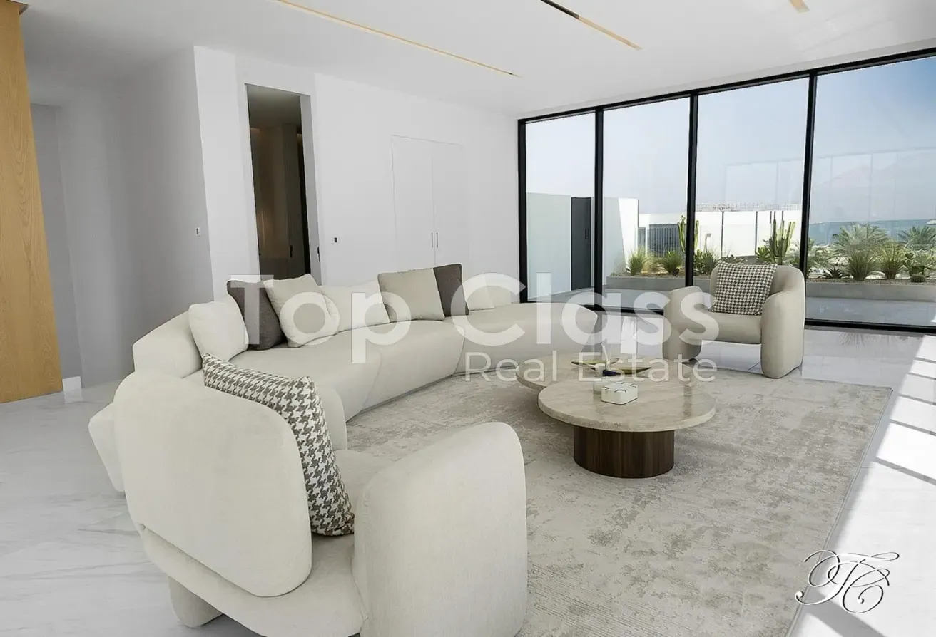 Luxurious Design Villa  |  BUA 28,500 sqft
