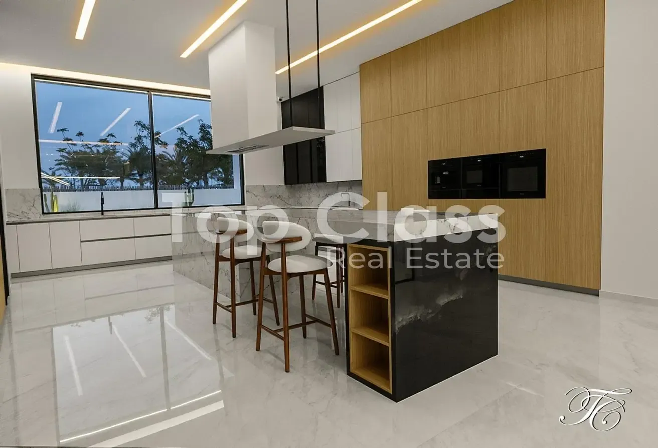 Luxurious Design Villa  |  BUA 28,500 sqft