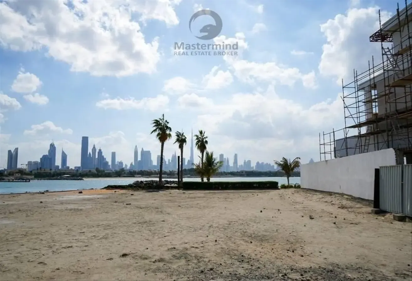 Corner Plot, Vaastu, Best Deal in Pearl Jumeirah