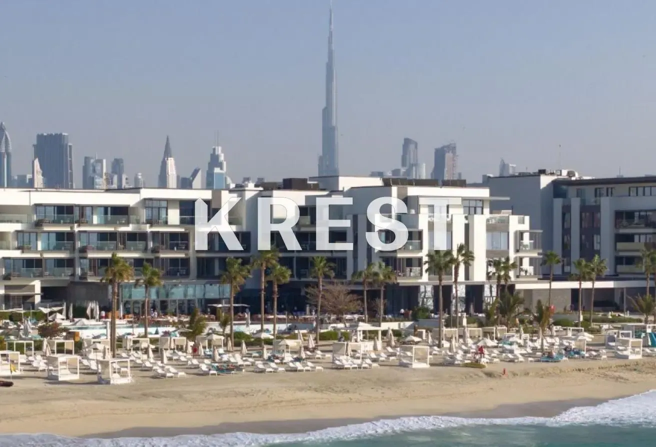 Walking to Beach and Park I Skyline Burj Views