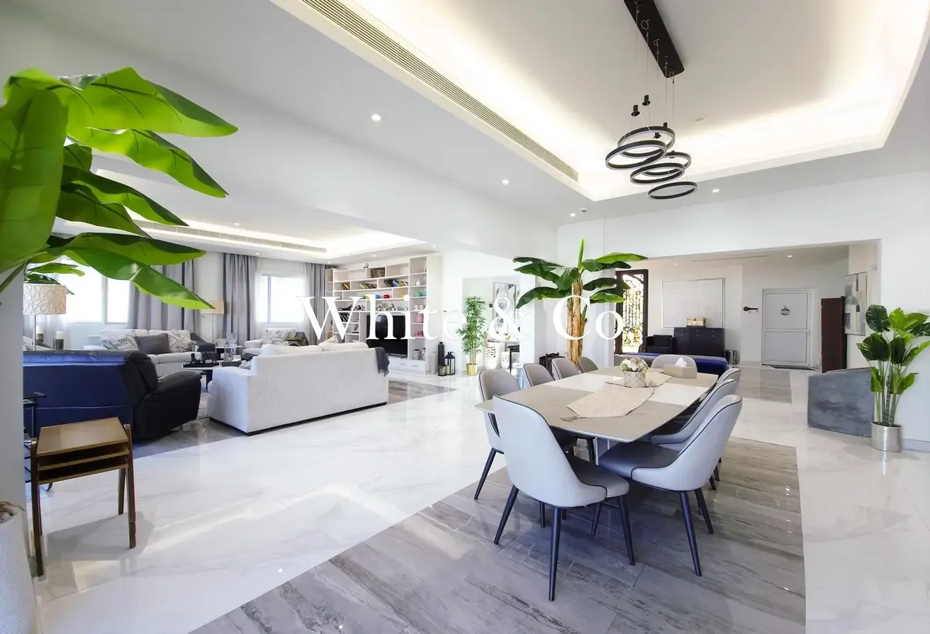 Luxury Villa | Private Pool | vacant Soon