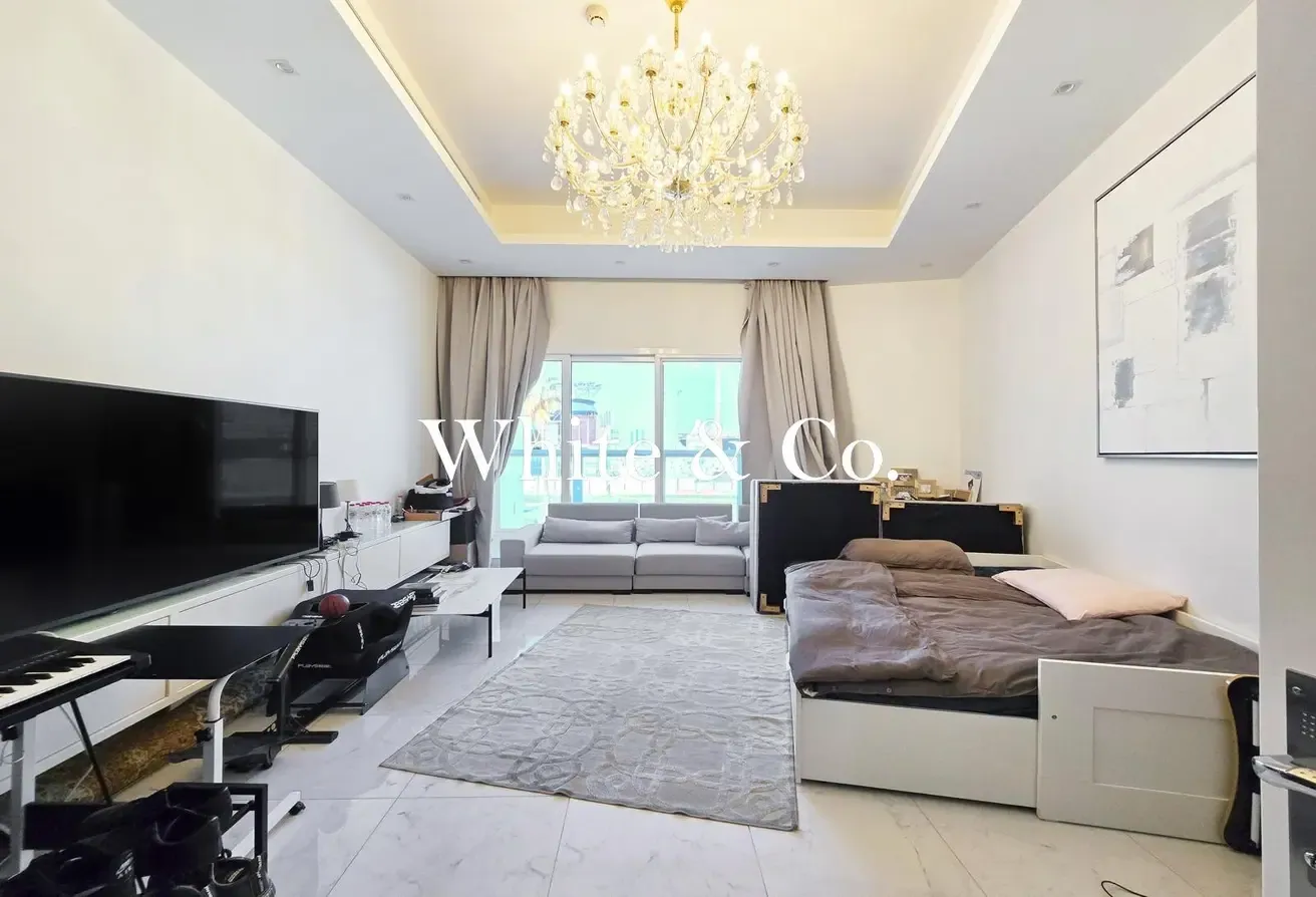 Luxury Villa | Private Pool | vacant Soon