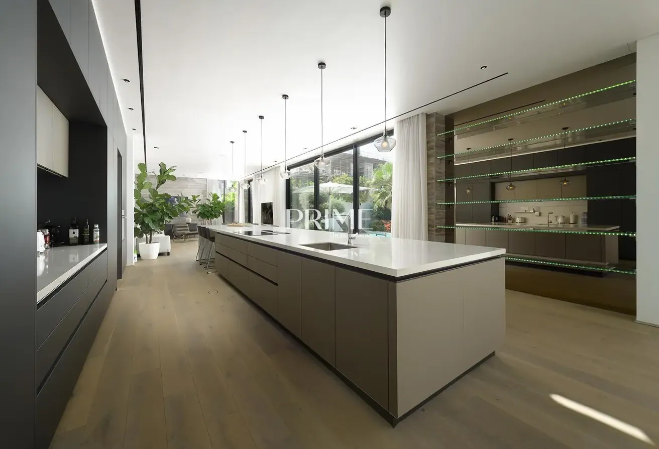 Luxury villa | Community expert | Modern design