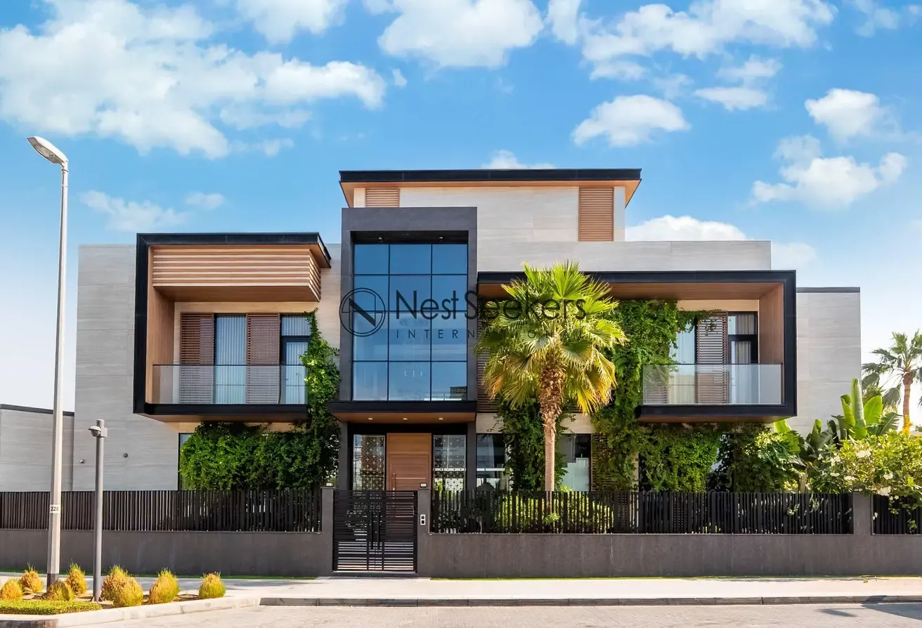 Burj/Skyline View | Corner Plot Direct Park Access