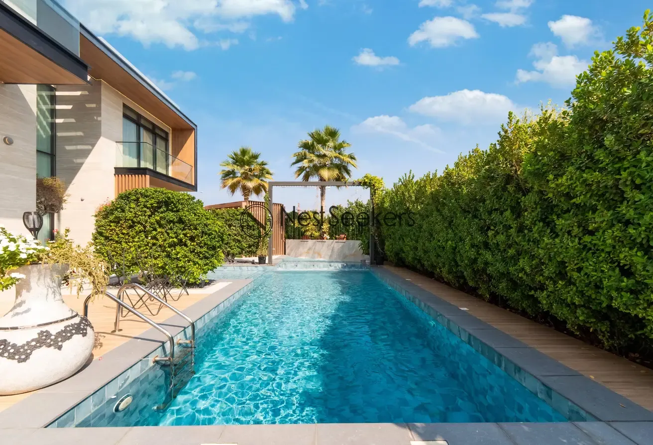 Burj/Skyline View | Corner Plot Direct Park Access
