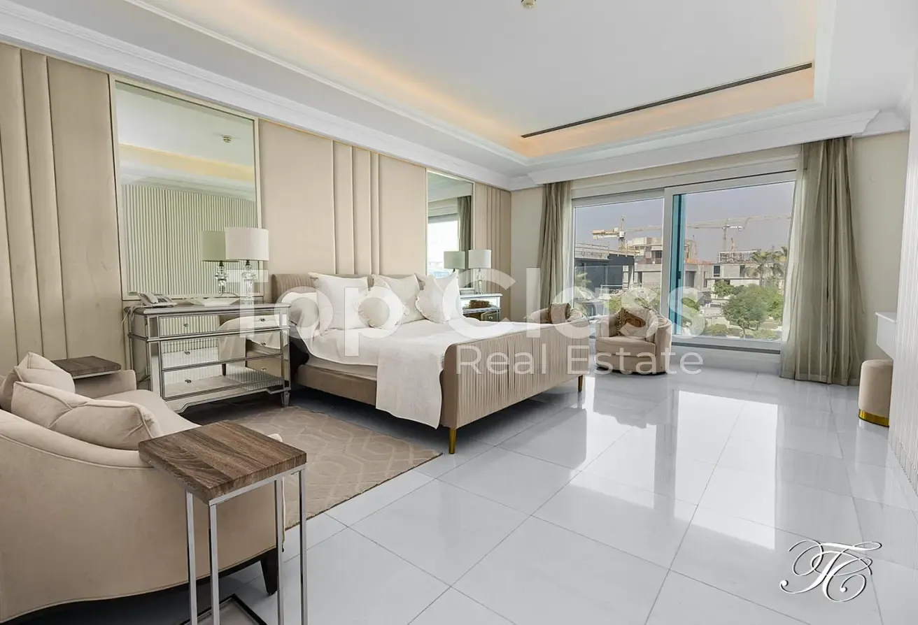 Waterfront | Luxury | Private Villa | Exclusive
