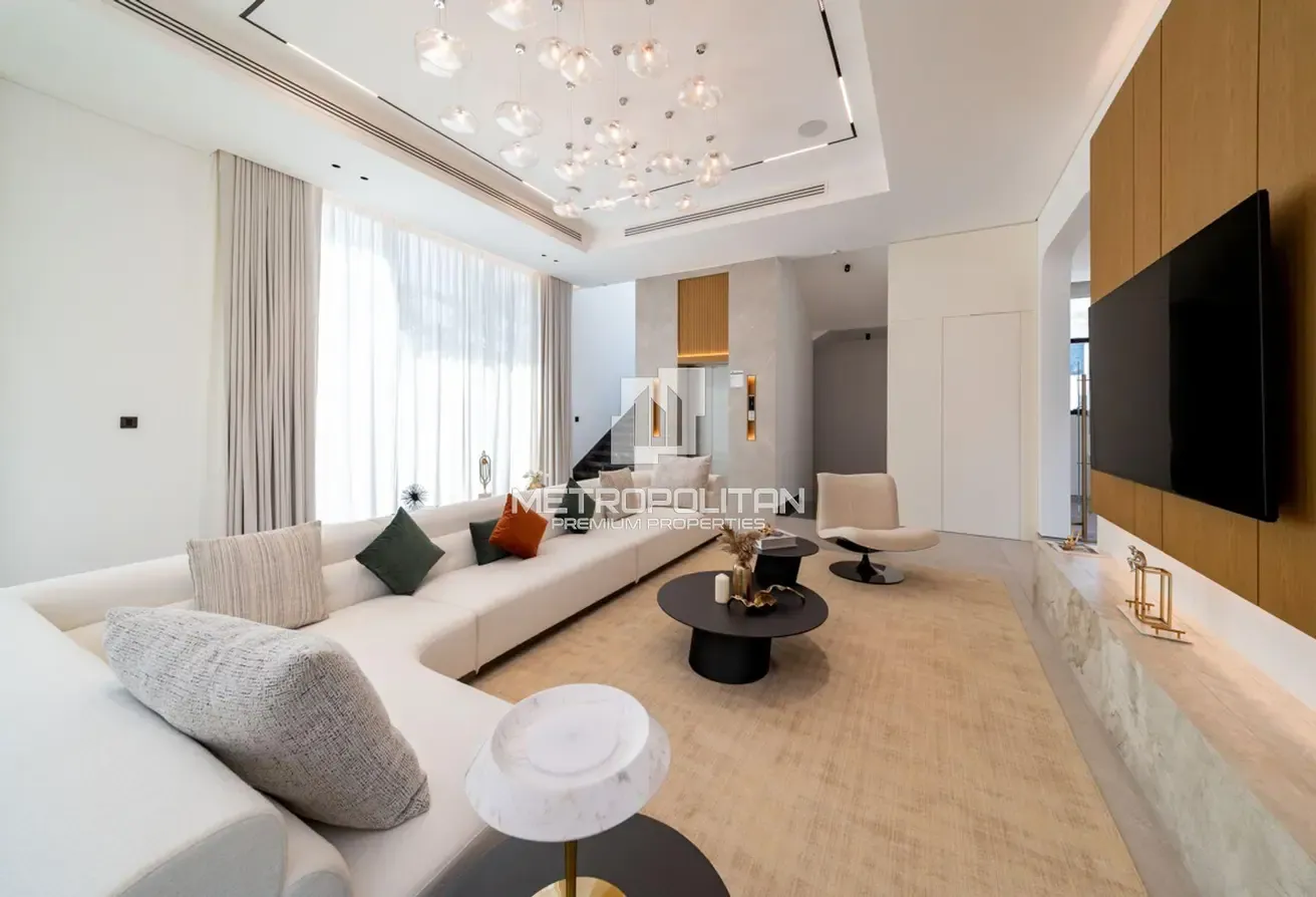 Ultra Luxury | Fully Smart | Editorial Style