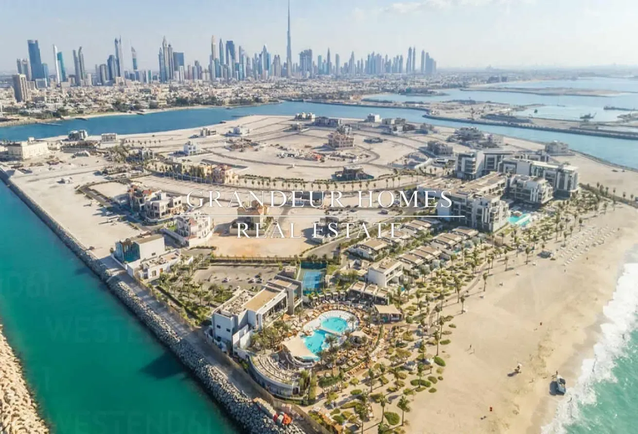 Exclusive Corner Sea view Mansion plot 1st Row