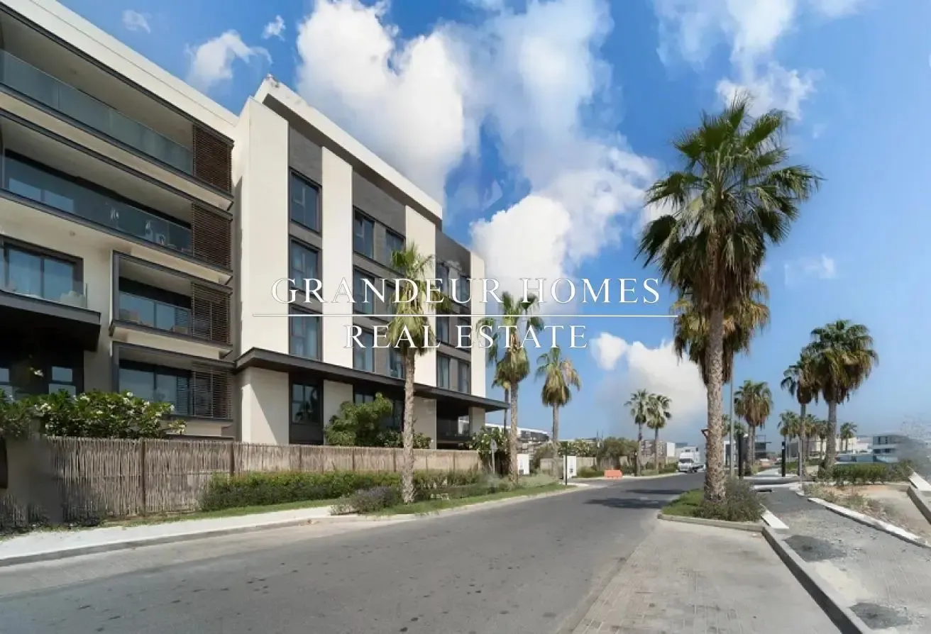 Exclusive Corner Sea view Mansion plot 1st Row