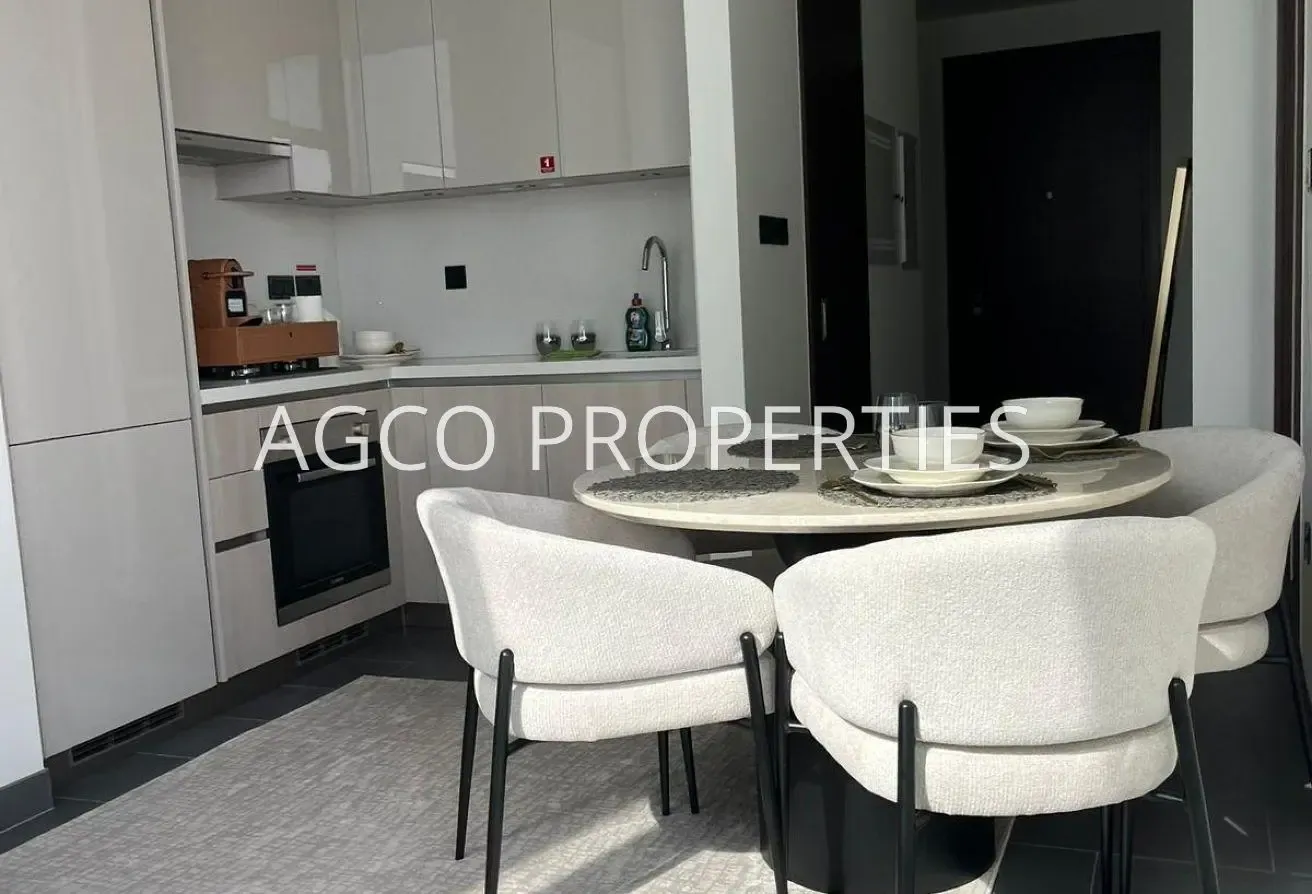 Burj Khalifa View | High Floor | upgraded