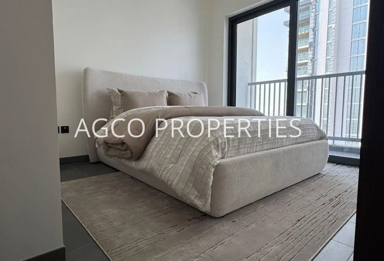 Burj Khalifa View | High Floor | upgraded