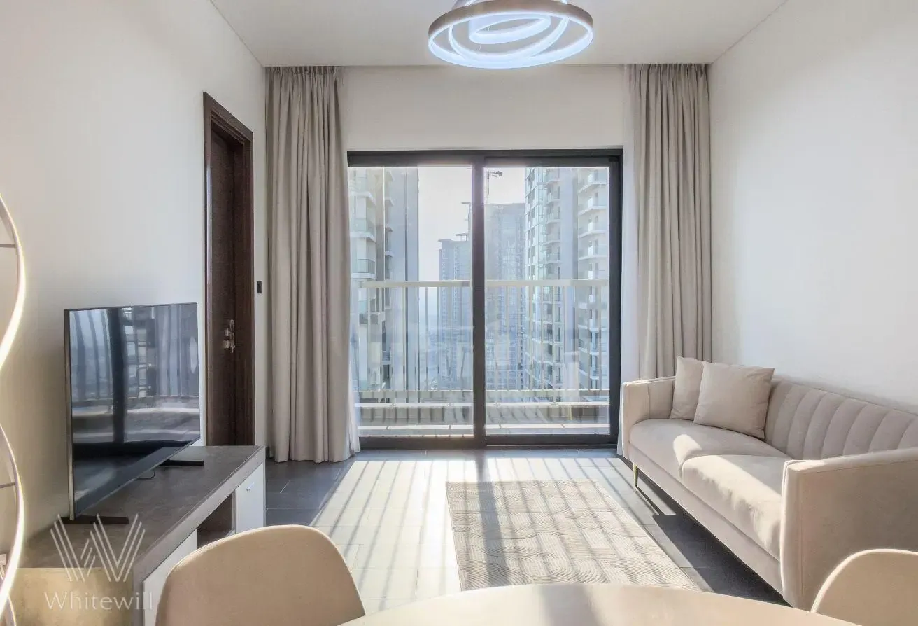 High Floor|Burj Khalifa View |Study|Rented| 7% ROI