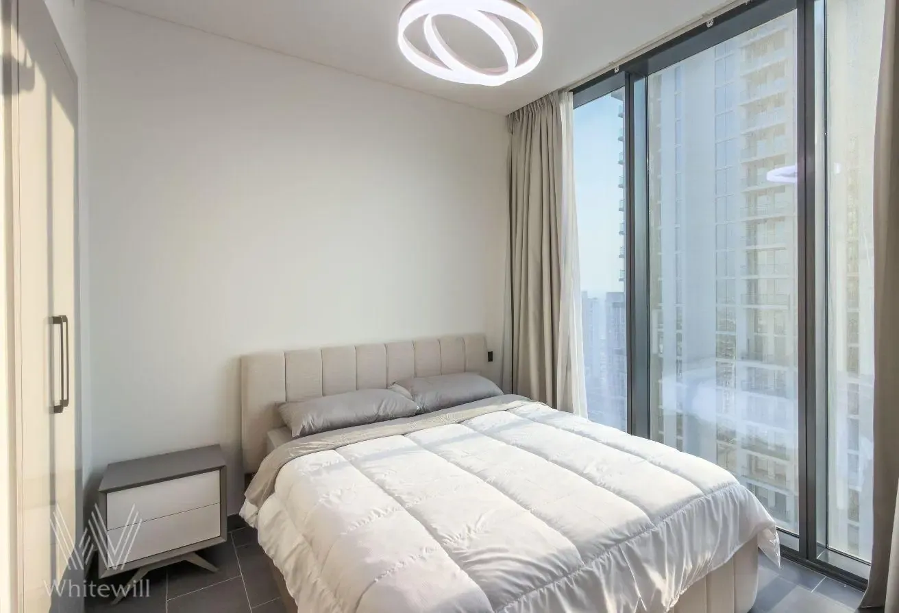High Floor|Burj Khalifa View |Study|Rented| 7% ROI