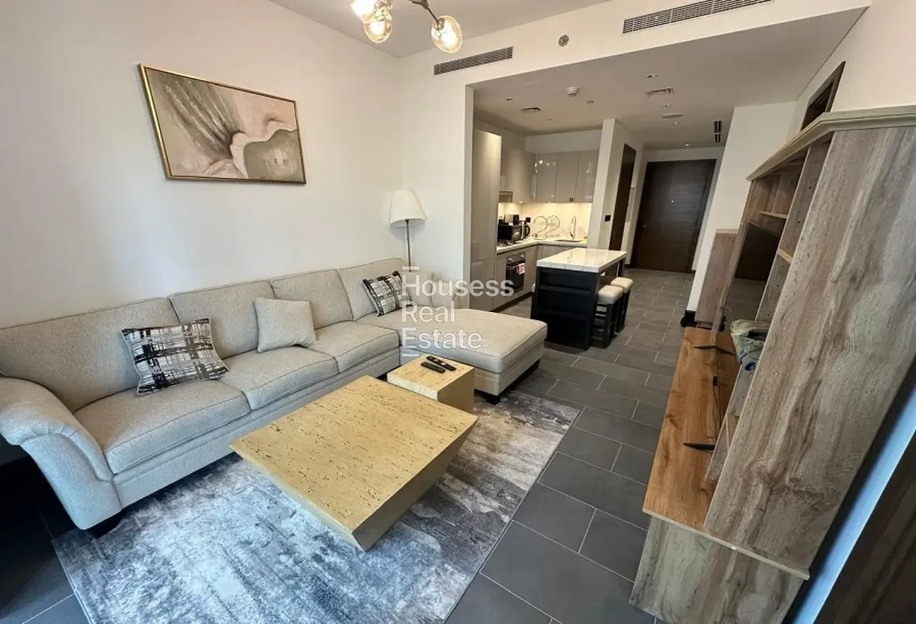 1 BR plus Study Room| Negotiable | Available now