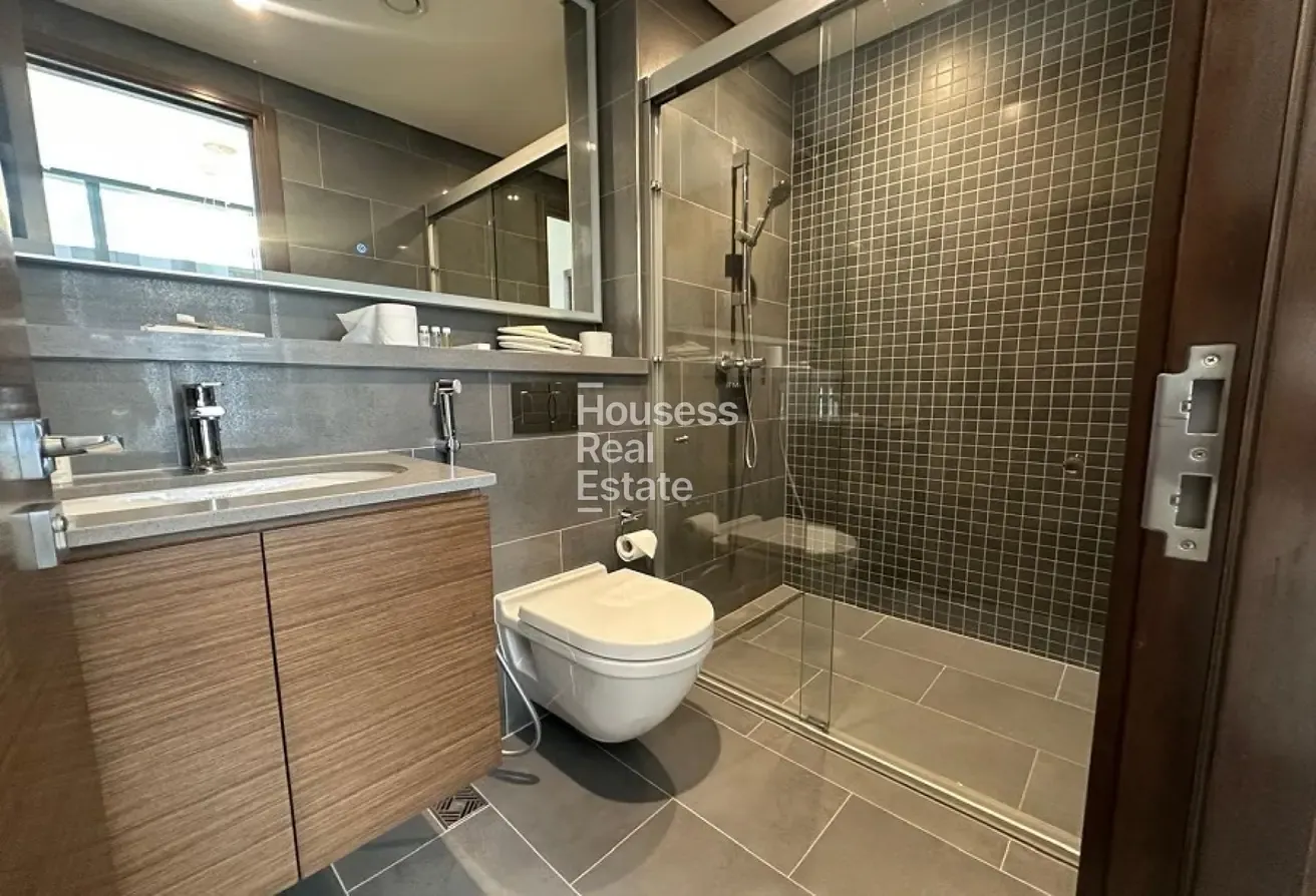 1 BR plus Study Room| Negotiable | Available now