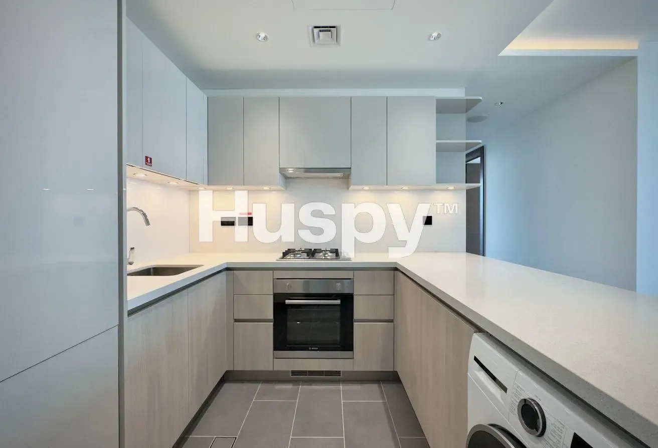 Maids Room | Lagoon View | High Floor
